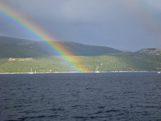 20 Zum Glueck fahren wir nicht in Richtung Regenbogen