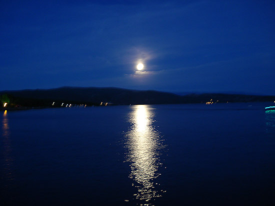 32 Der Mond geht auf