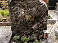 114  wir besuchtenn zum Abschluss noch die Grabstaette von Olymbiasiegerin von 1964 in Innsbruck